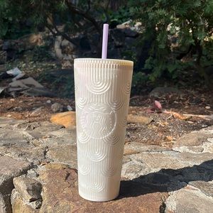 Signature Starbucks Cup